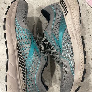 Brooks Adrenaline 21 running shoes black teal 8.5